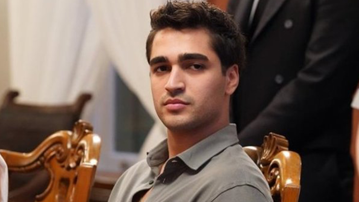 "Yüzyılın değişimi" Yalı Çapkını'nın yakışıklı yıldızı Ferit'in eski halini görenler "Fiyasko" dedi