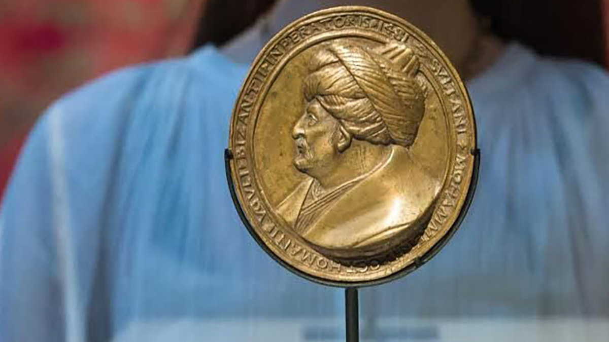 Dünyada sadece 4 tane bulunuyor: İBB Fatih Sultan Mehmet’in madalyonunu satın aldı