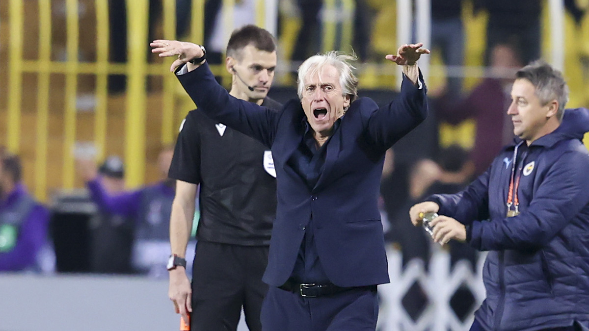 Jesus’tan taraftara rest: Böyle bir ortamda durmam