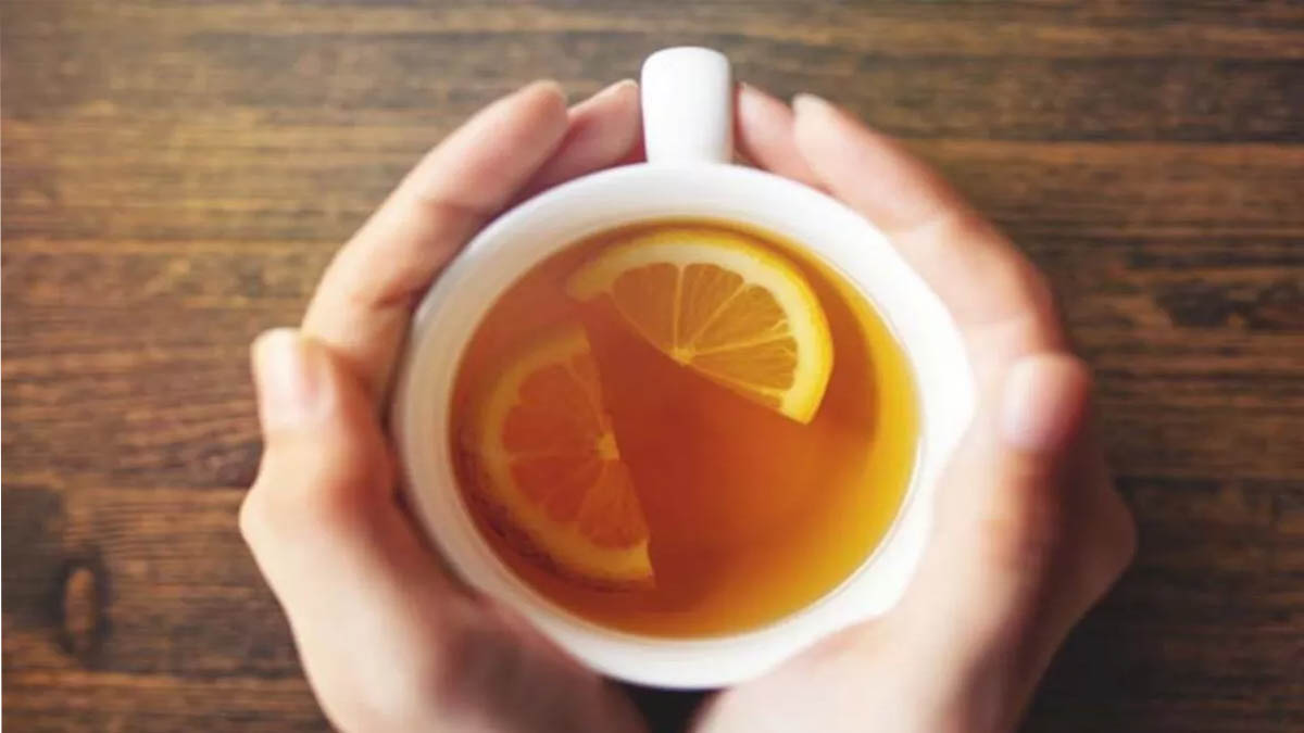 Çaya limon sıkın mucizeye tanık olun! Faydalarını öğrenince demlik demlik içeceksiniz