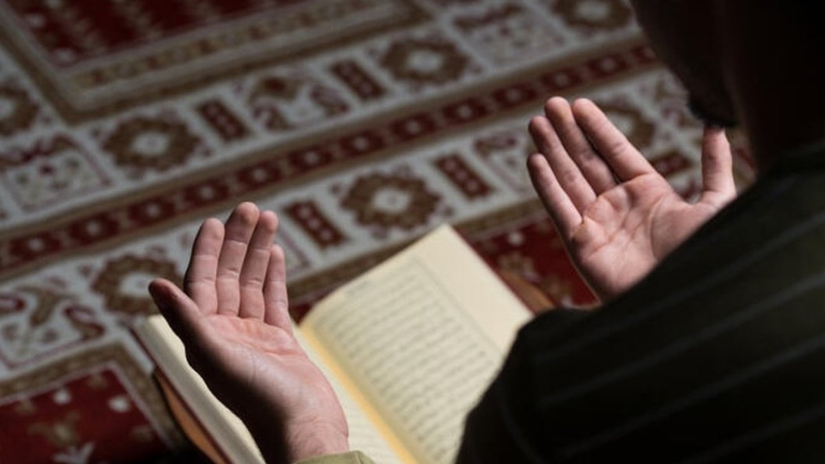 Bu duayı okuyunca anında iş buluyorsunuz! Etkisini görünce ağzınızdan düşürmeyeceksiniz