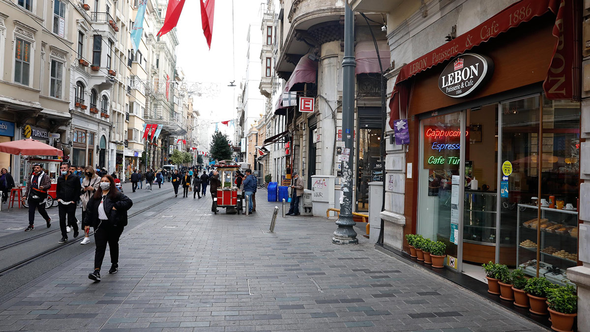Hayat pahalılığı onları da vurdu: Türkiye'nin ilk pastanesi Lebon kapanıyor