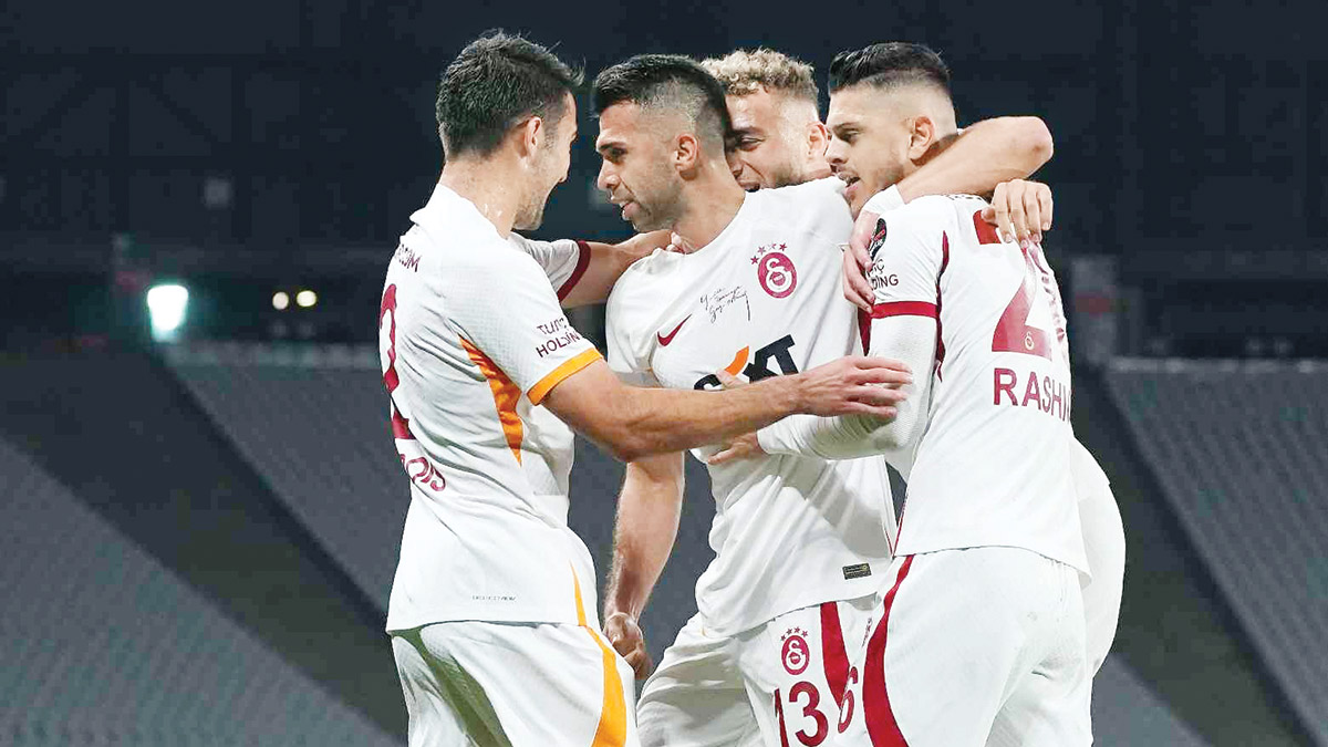 Cimbom kara bulutları dağıttı