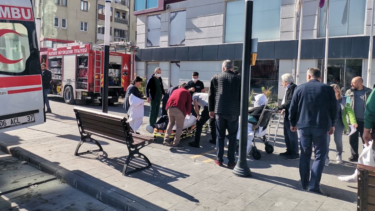Hastanede yangın paniği: Hastalar tahliye edildi