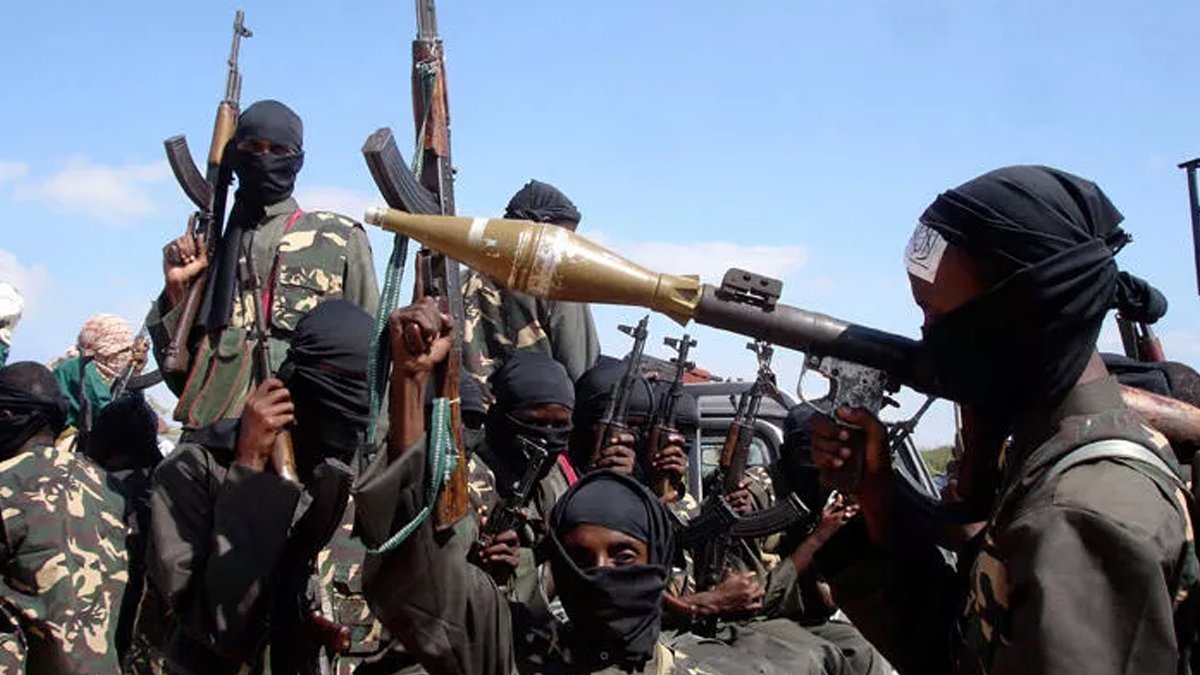 Somali ordusundan 'intikam' operasyonu: 100 Eş-Şebab üyesi öldürüldü