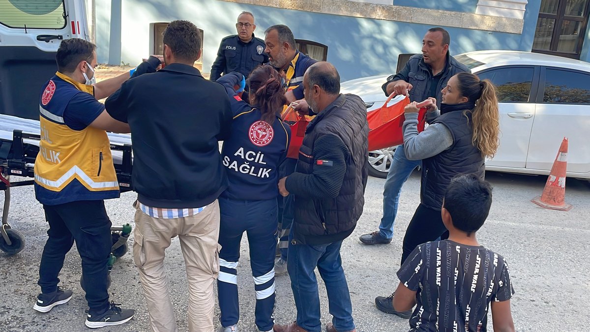 Edirne'de dehşete düşüren olay: Çay bahçesinde tartıştığı kadını bıçakladı