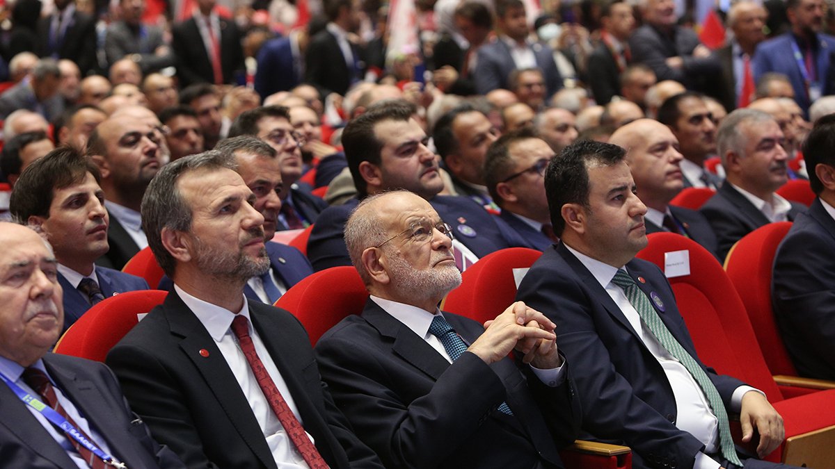 Üçüncü kez genel başkanlığa seçilen Karamollaoğlu’dan ilk mesaj: Milletin İktidarında Saadet Var!