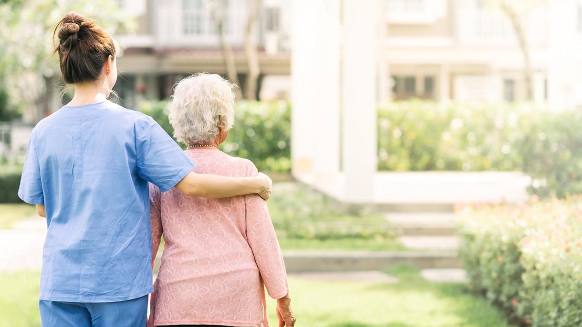 Huzurevi yaşlılarda bilişsel fonksiyonları azaltıyor