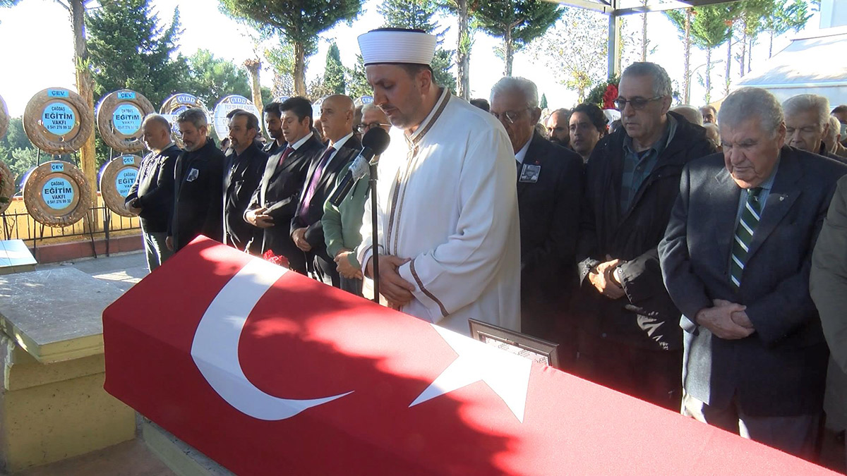Prof. Dr. Erol Manisalı son yolculuğuna uğurlandı