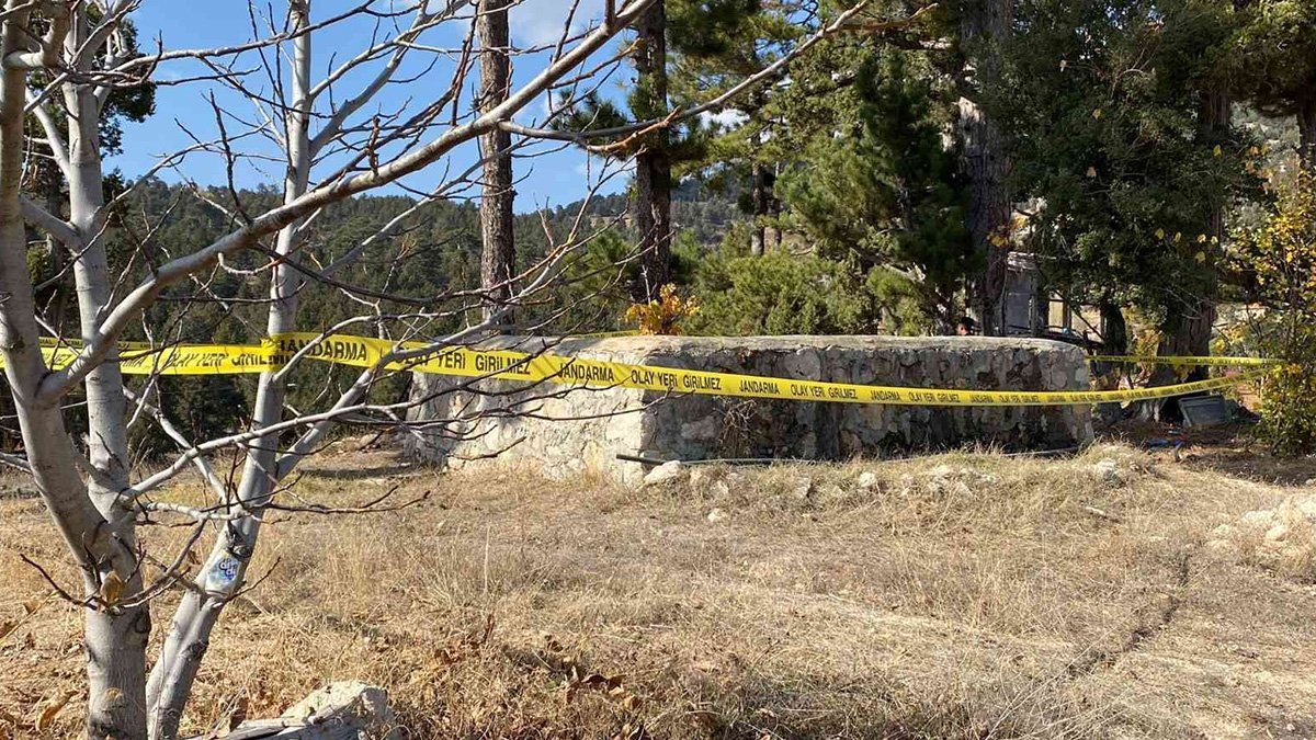 85 yaşındaki kadın havuzda ölü bulundu