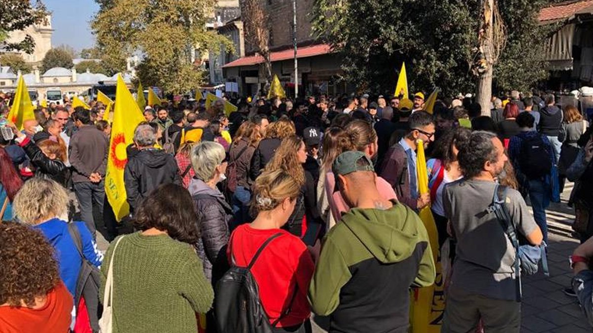 On binlerce sendikalı bugün iş bıraktı: Öğretmenlere polis müdahalesi