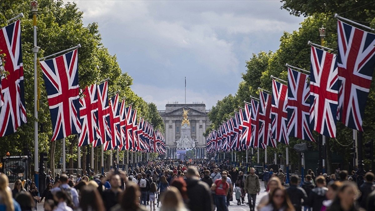 İstanbul Sözleşmesi  İngiltere’de yürürlükte: Şiddetten koruyan 59’uncu maddeye çekince konuldu