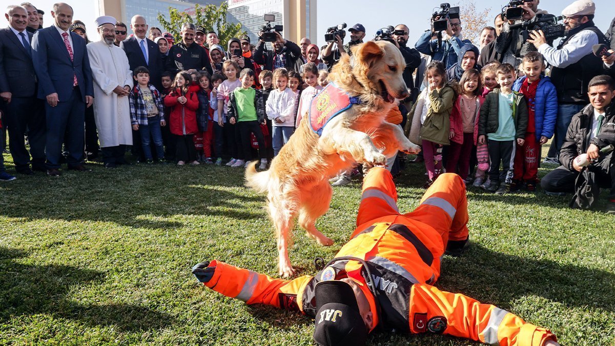 81 ilde 843 bin kişinin katılımı ile eş zamanlı deprem tatbikatı