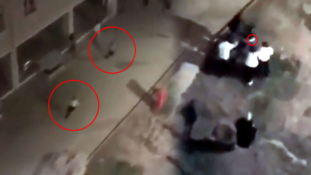 Kız öğrenci yurduna satırlı saldırı kamerada: Sabaha çıkartmam seni!