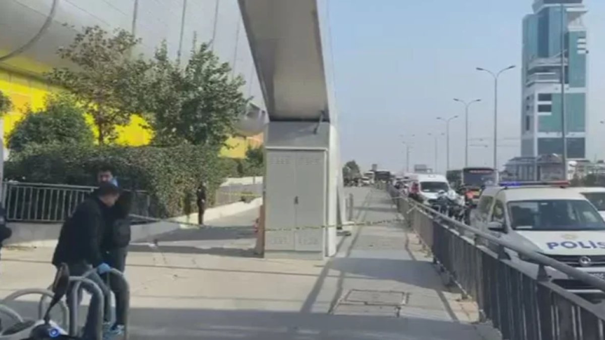 Esenyurt'ta akılalmaz olay: Önce kadına sonra kendi kafasına ateş etti