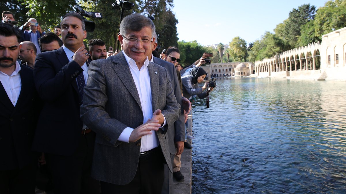 Davutoğlu'ndan çiftçiye destek açıklaması: Kur korumalı tarım yapacağız