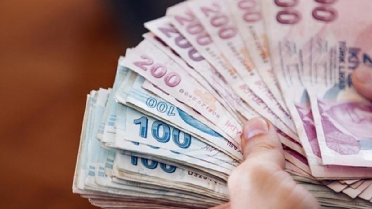 Krediye erişemeyen iş dünyası 'tefeci'ye kaldı: Bazı büyük firmalar kaynak arayışında