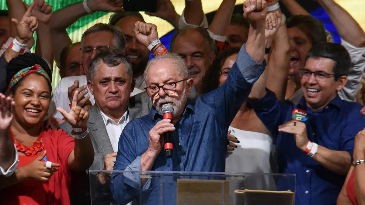 Bolsonaro'nun kapattığı Amazon Ormanları Fonu'nu Lula yeniden açtı