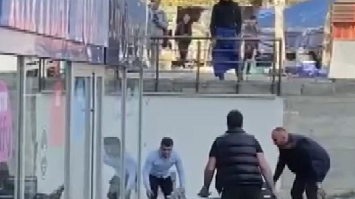 Büyükçekmece'de 'Çaki' paniği: Evden kaçan maymun veterineri ve bir çocuğu ısırdı