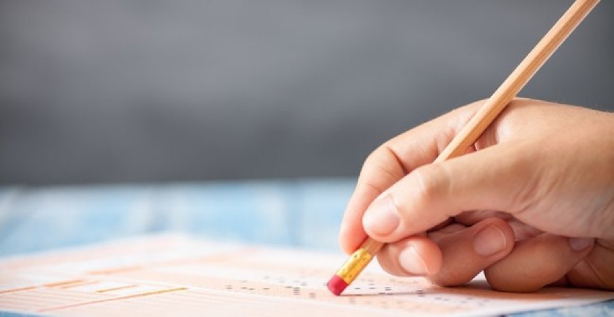 KPSS giriş belgesi renkli mi olmalı, siyah beyaz olabilir mi? KPSS sınav giriş belgesi renkli mi, siyah beyaz mı?