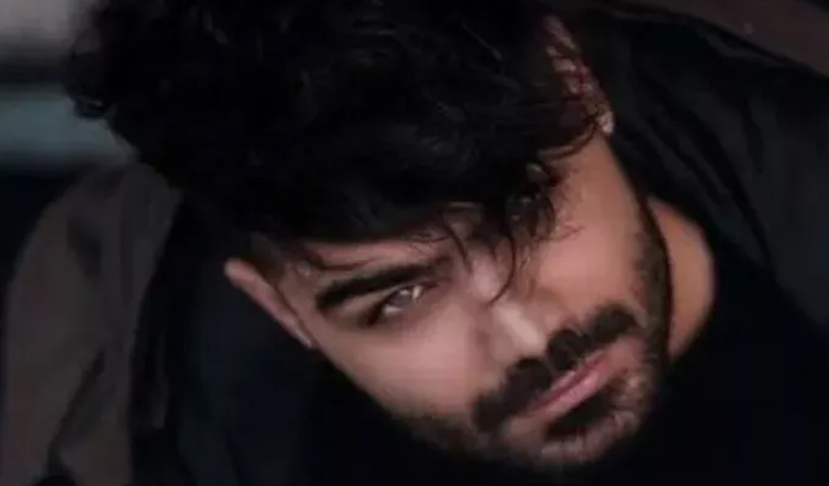 İran'daki protestolara katılmıştı! Ünlü rapçiye idam cezası!