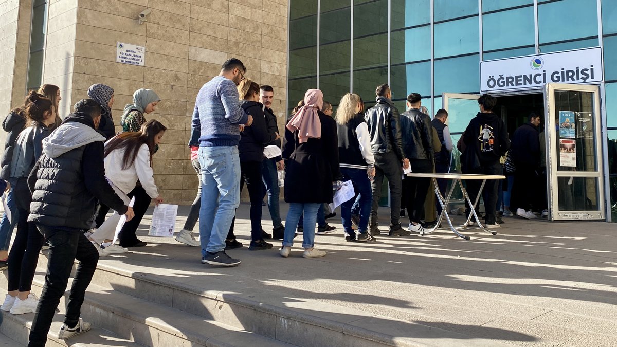 1 milyonu aşkın aday ter döktü: 2022-KPSS Ortaöğretim soru cevap anahtarı açıldı