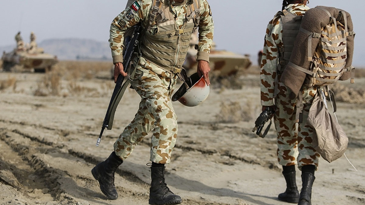 Aynı birlikte görev yaptığı 4 silah arkadaşını öldürdü