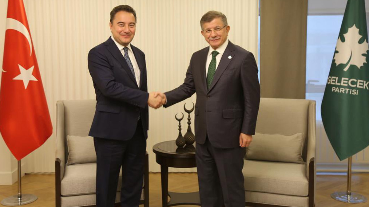 Babacan'dan Davutoğlu'na ziyaret