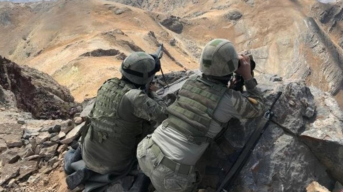 Pençe-Kilit'te 11 terörist etkisiz: Aralarında sorumlular da var