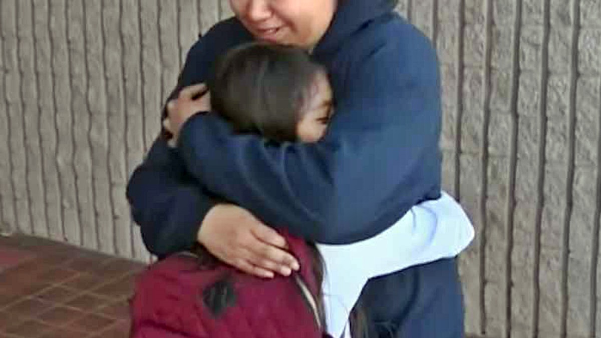 8 yıldır alıkonulan kız çocuğu, yürüyecek durumda değil