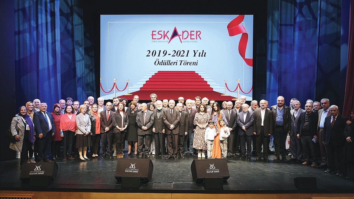 Kültür sanat dünyasına ödül yağdı