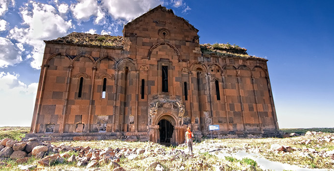 Kars'taki Ani Harabeleri, UNESCO Dünya Kültür Mirası Listesine dahil edildi - Son dakika haberleri