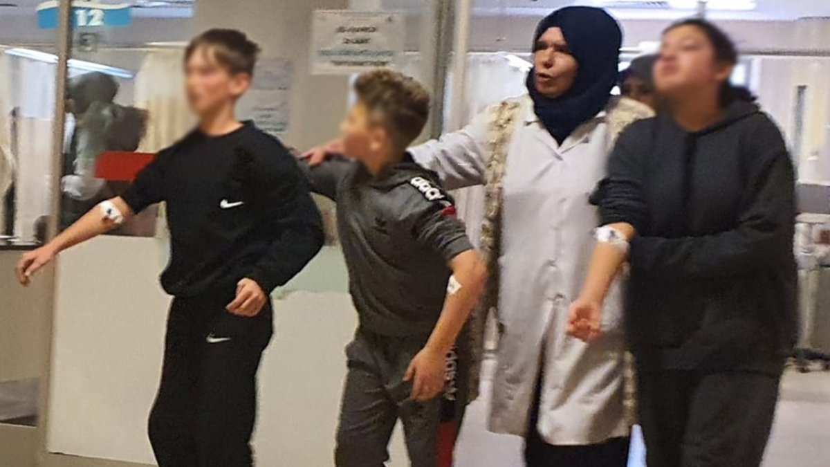 İnegöl'de 13 öğrenci hastanelik oldu