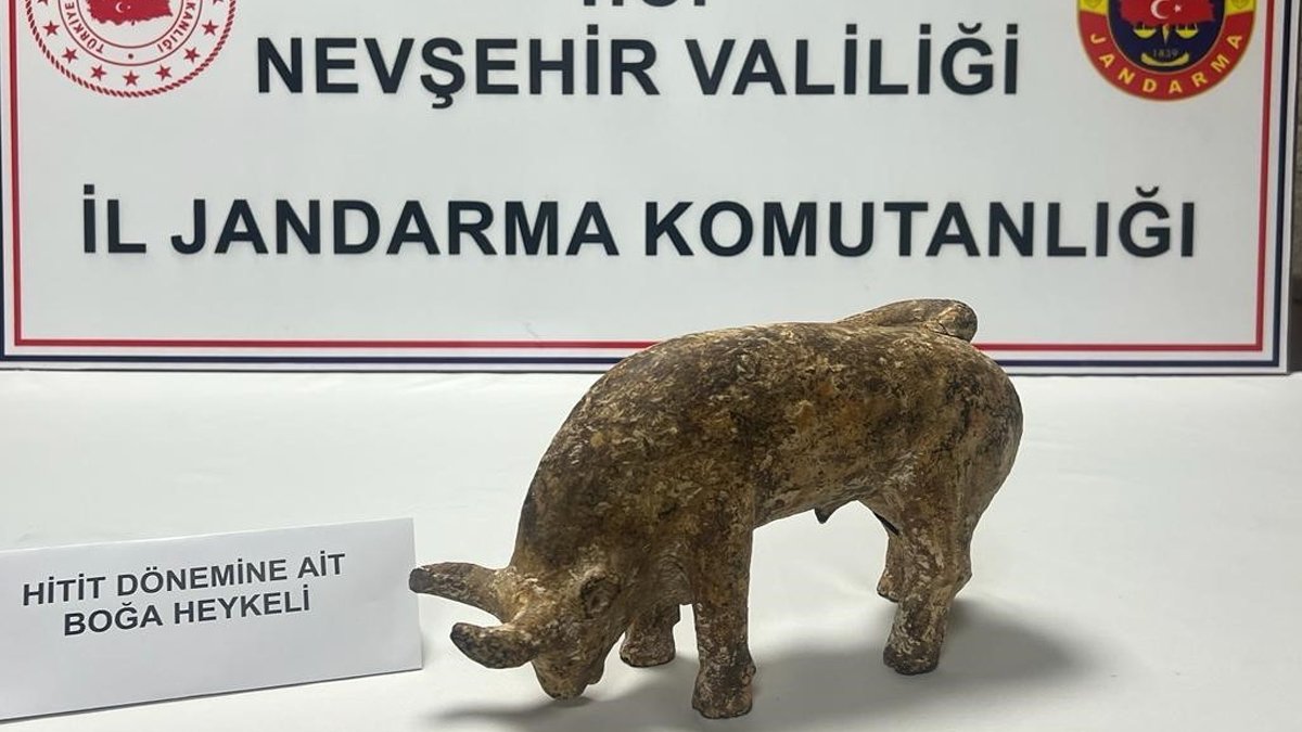 Nevşehir'de 3 bin yıllık boğa heykeli bulundu