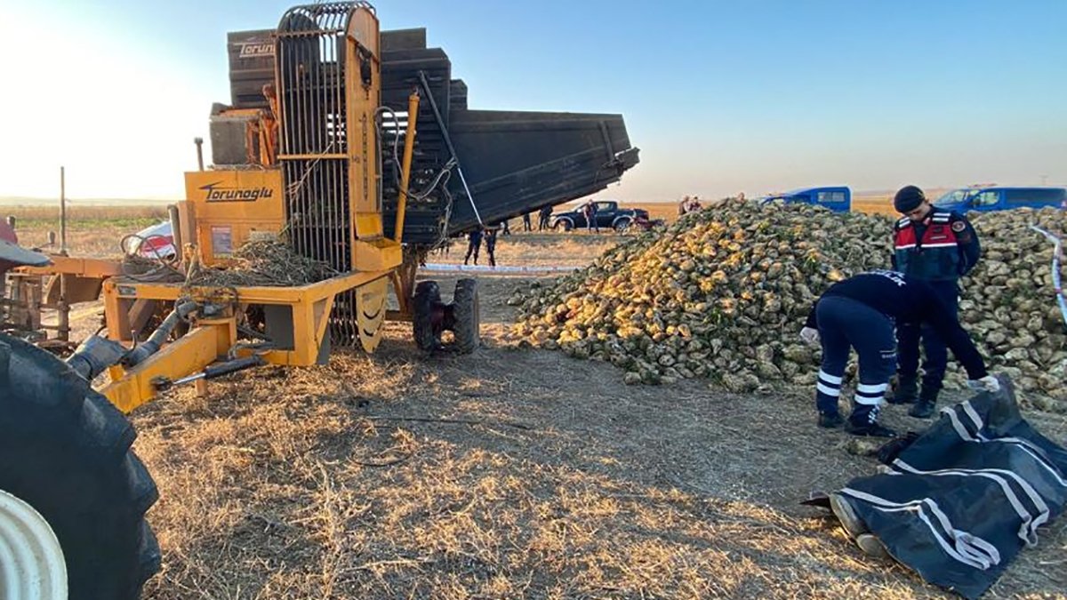 Aksaray'da iş cinayeti! Pancar toplama makinesine düşen işçi hayatını kaybetti