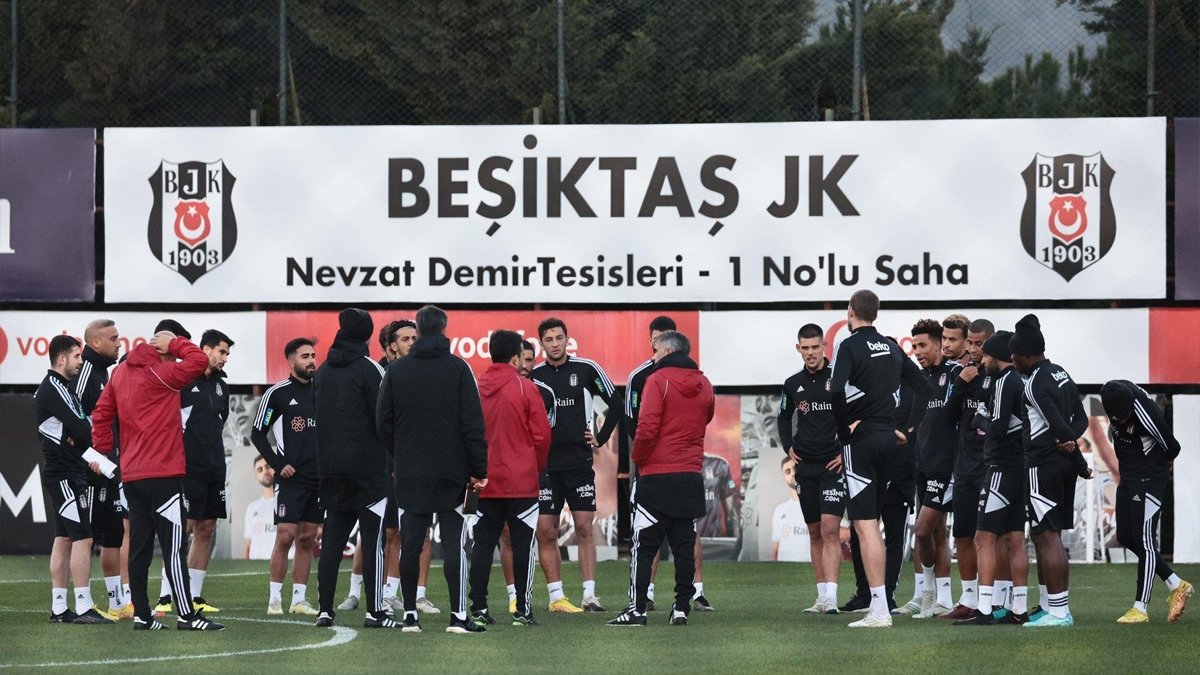 Beşiktaş-Antalyaspor maçı ertelendi
