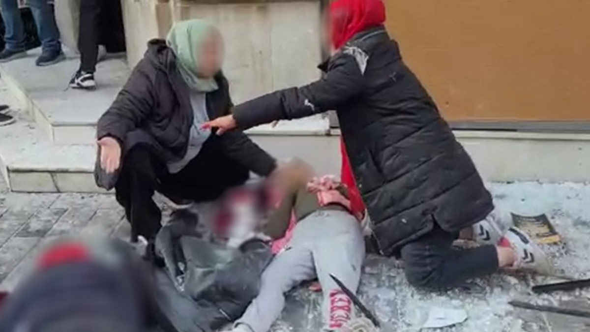 İstiklal Caddesi'ndeki patlamada yaralananların son durumunu Bakan Koca açıkladı