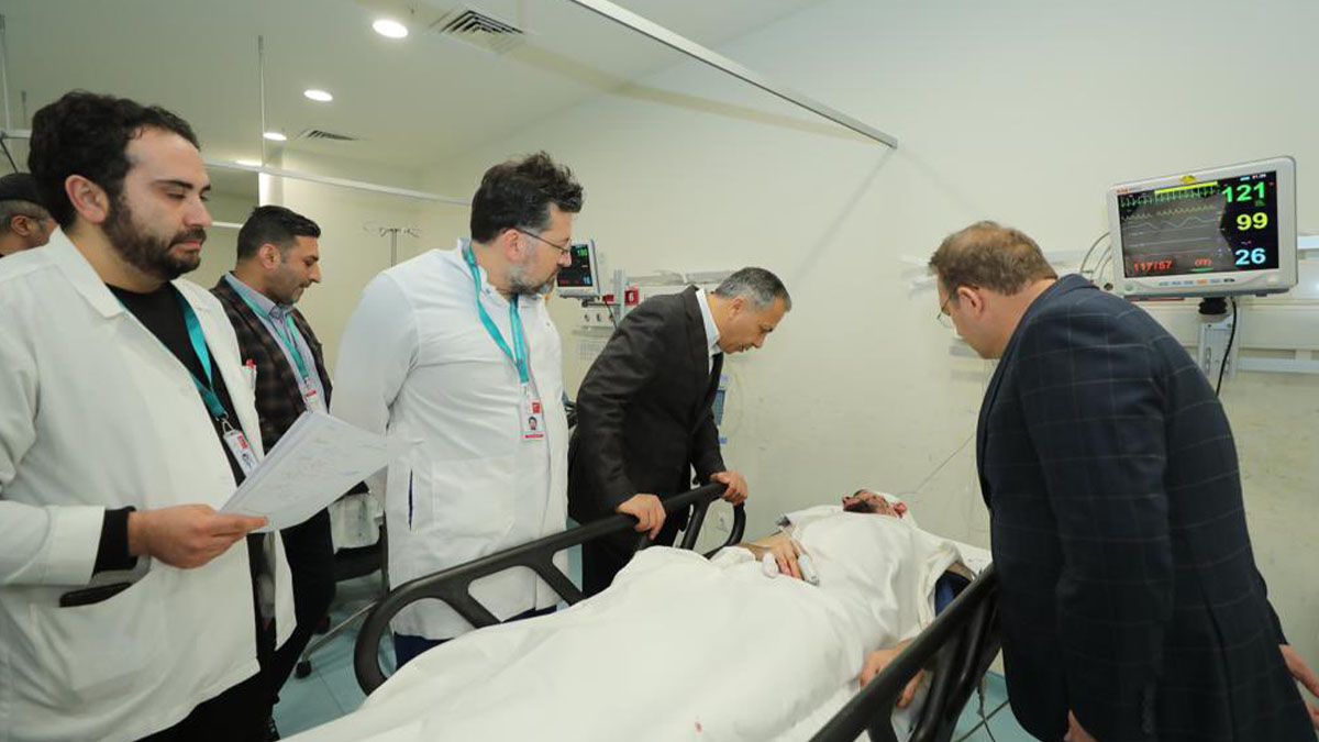 Vali Yerlikaya'dan bombalı saldırıda yaralanan vatandaşların durumuna ilişkin yeni açıklama