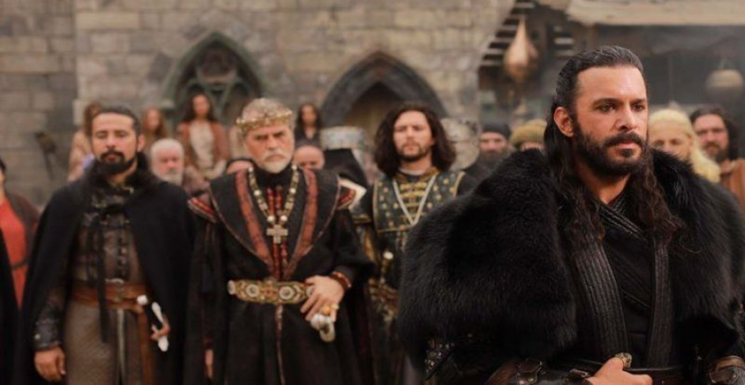 Alparslan Büyük Selçuklu Mesasiri kimdir, gerçek adı nedir? Devrim Saltoğlu biyografisi ve rol aldığı yapımlar