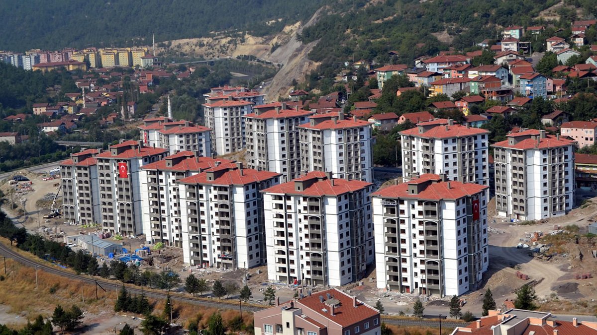 Merkez bankası düşürmüştü ama... Konut faizi 40 ayın rekorunu kırdı