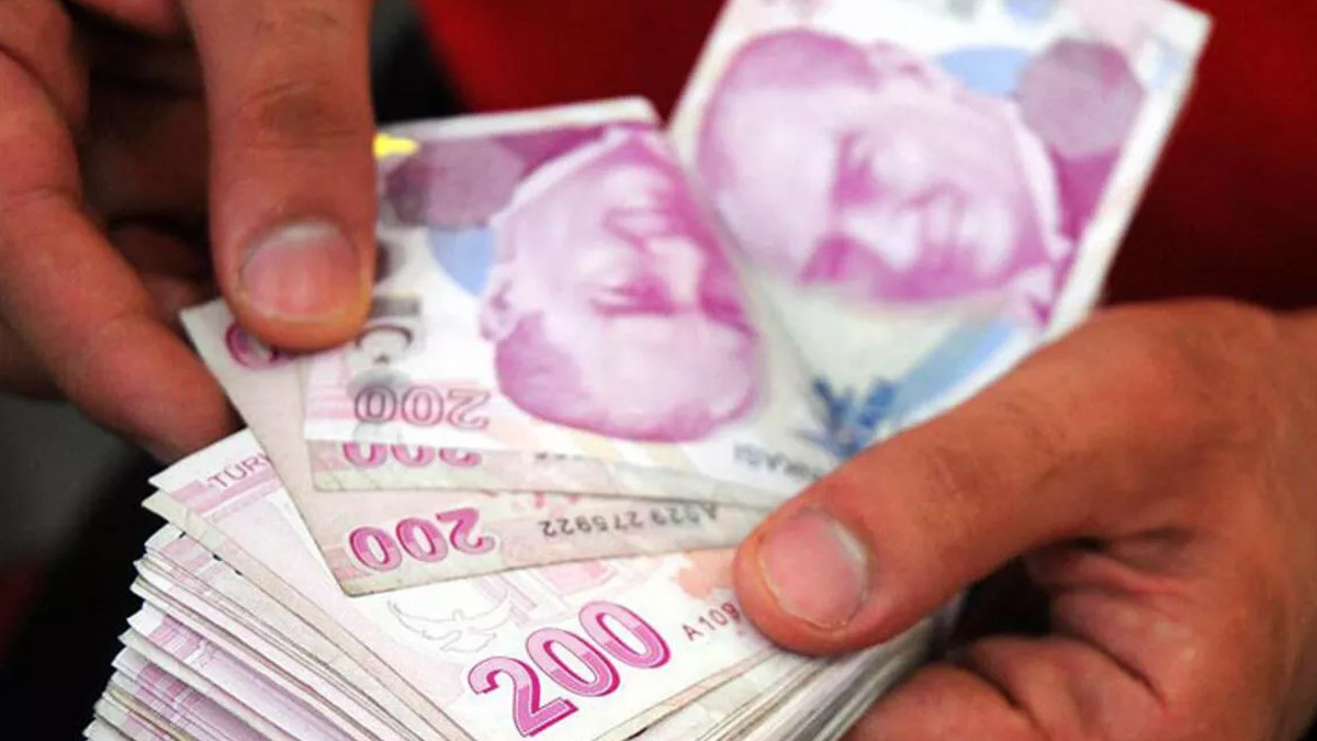 Bütçede açık 128 milyar lirayı aştı