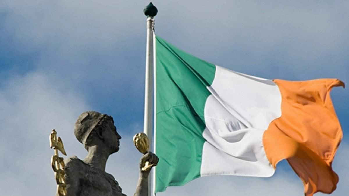 Rusya'dan İrlanda'ya mesaj: Başbakan da o listede