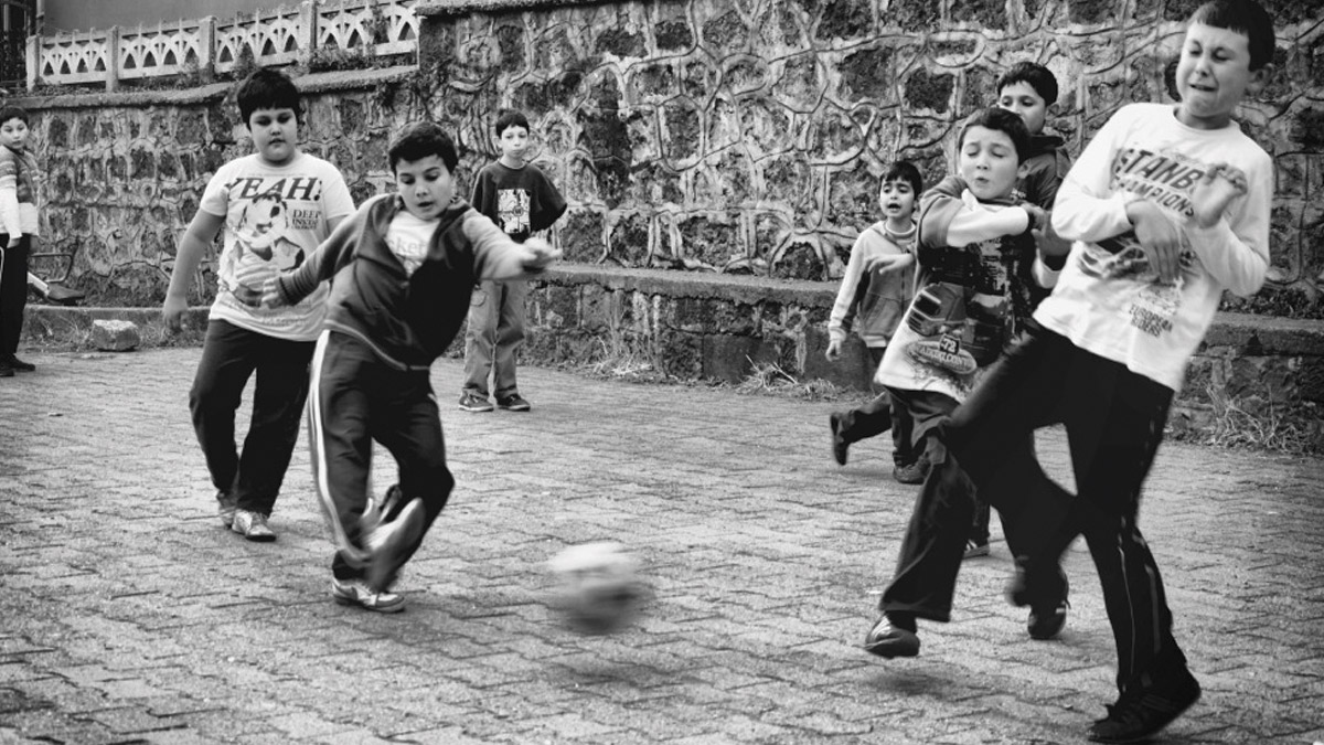 Armağan apartmanı çocukları