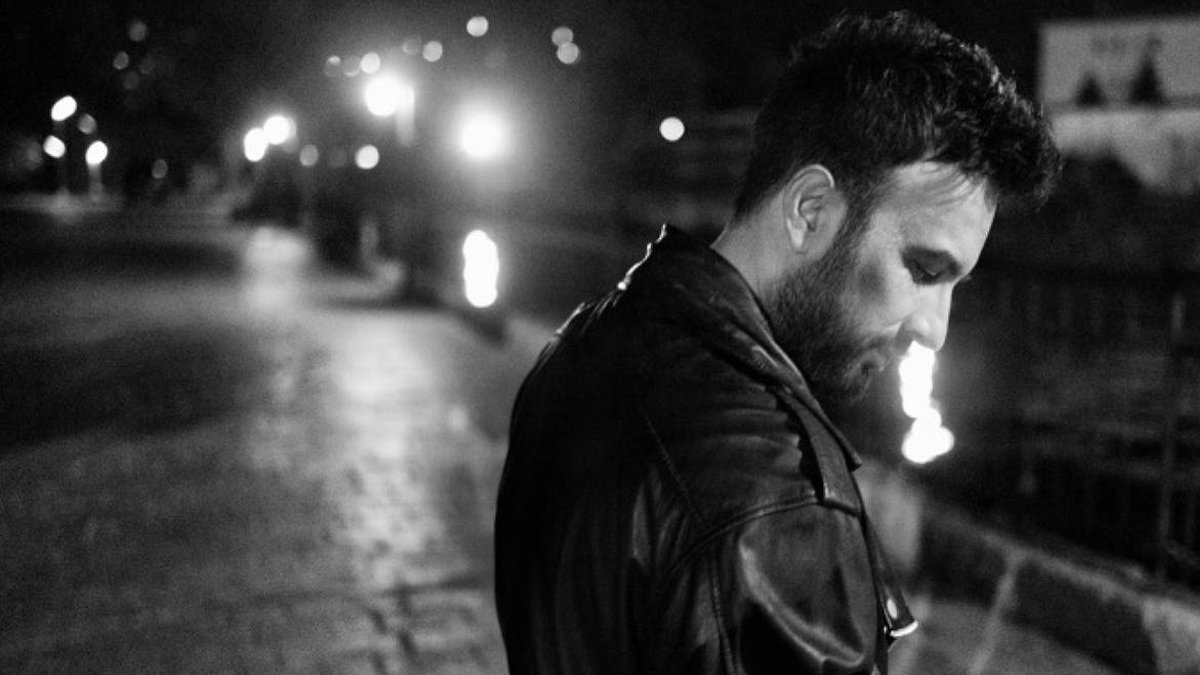 Tarkan'ın yeni şarkısı yayında: 'Son Durak' sosyal medyayı salladı