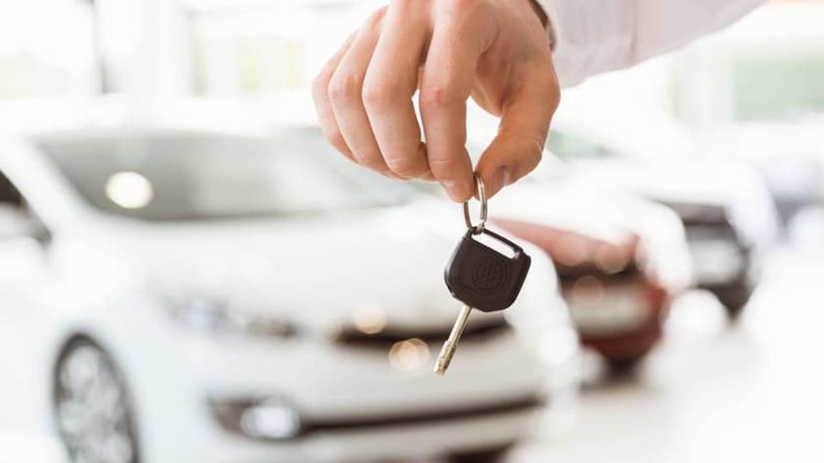 Sıfır araba alacaklar biraz sabredin! Öyle bir indirim geliyor ki hemen bayiye koşacaksınız