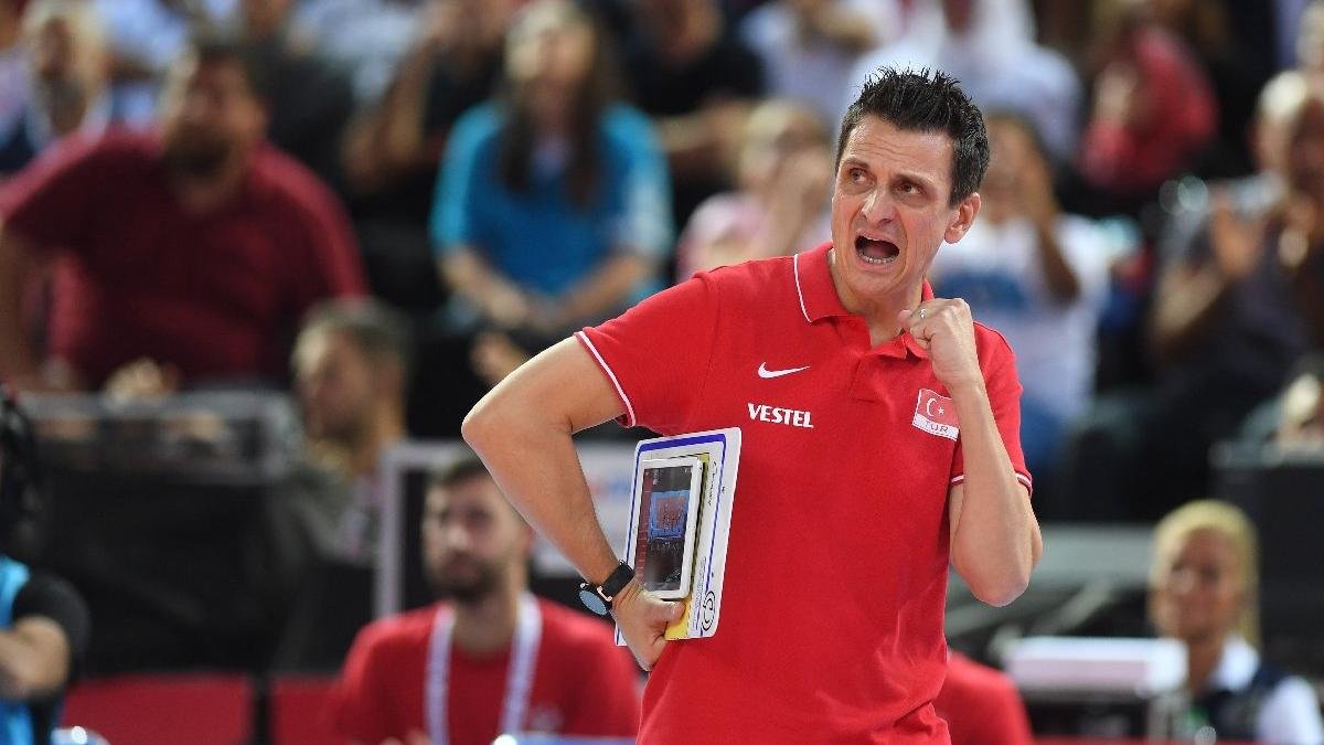 A Milli Kadın Voleybol Takımı'nın başantrenör Guidetti ile yolları ayrıldı