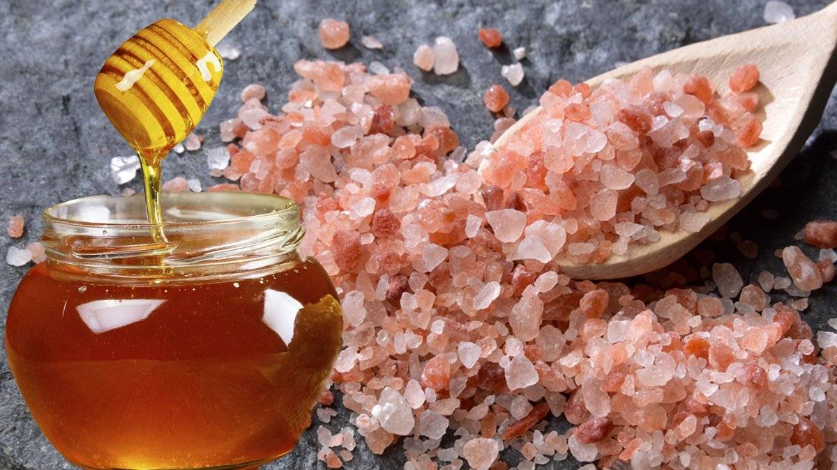 Bu basit yöntemi kimse bilmiyor! Balın içine tuz atın o illetten anında kurtulun