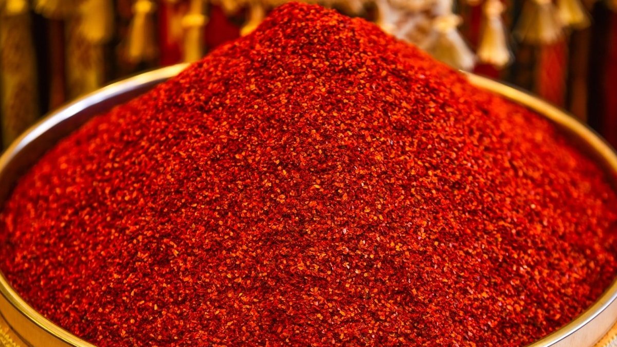 Işıl ışıl parlayan pul bibere dikkat!