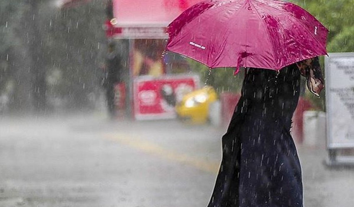Meteoroloji uyardı: Gök gürültülü sağanak ve fırtına var!