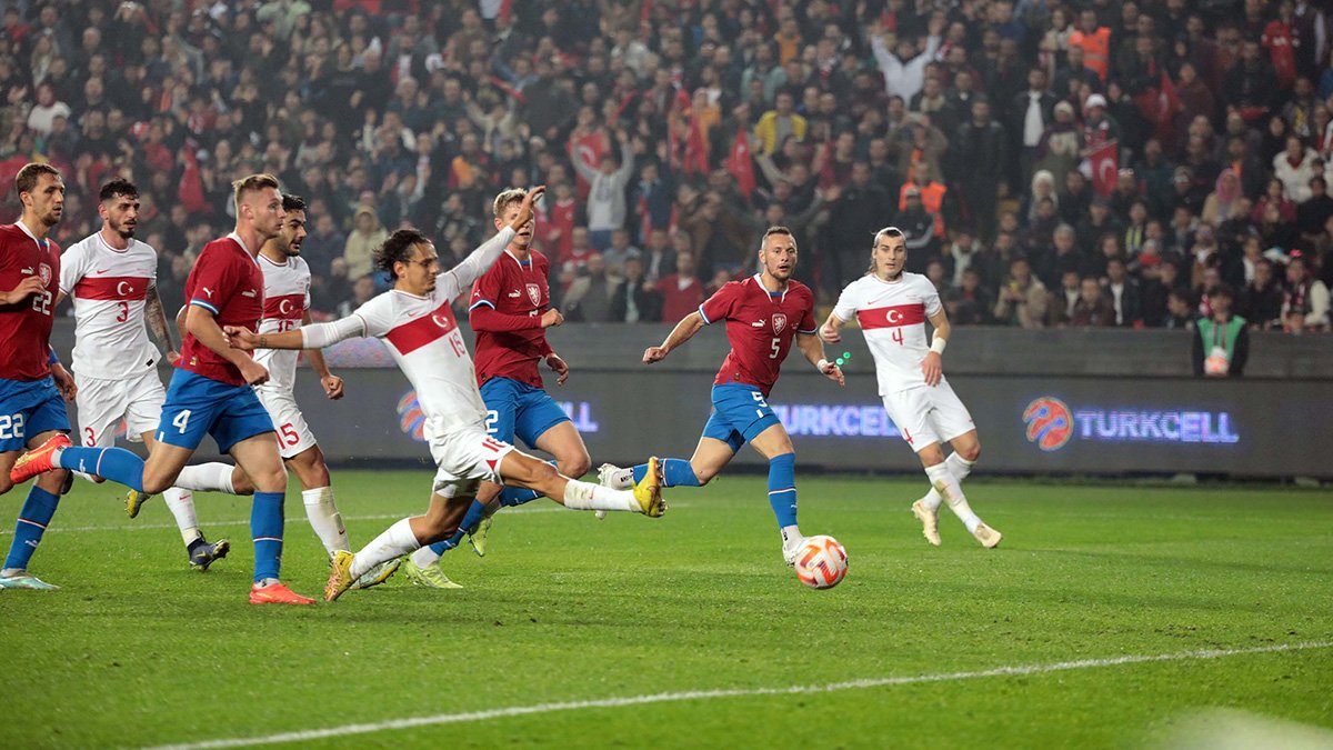 21 yıl sonra bir milli maça ev sahipliği yapan Gaziantep'te milliler Çekya’yı 2-1 mağlup etti